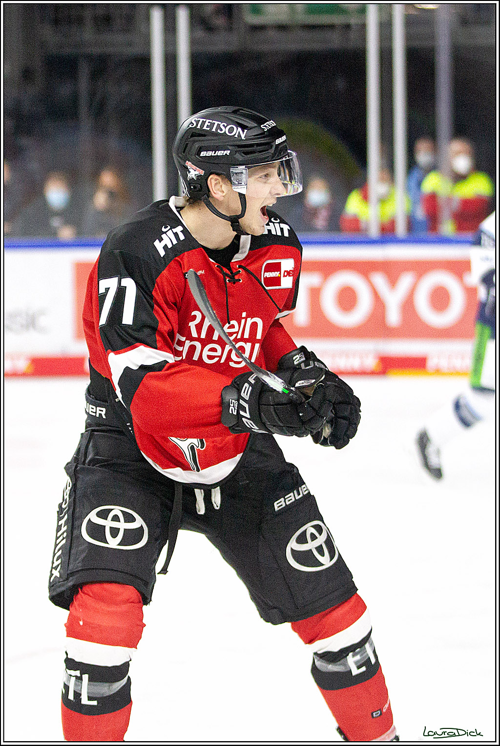 PENNY DEL;  Koelner Haie - Straubing Tigers; Koeln, 15.10.2021